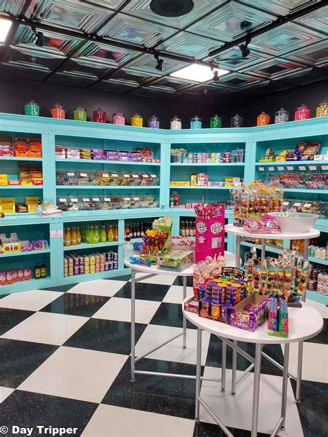 candy stores near me.